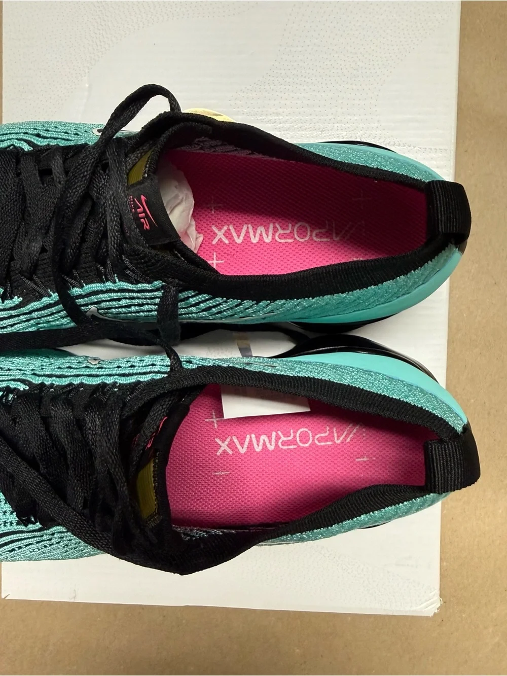 Nike Air Vapormax 3 South Beach Mens size 10 running shoes Rare!